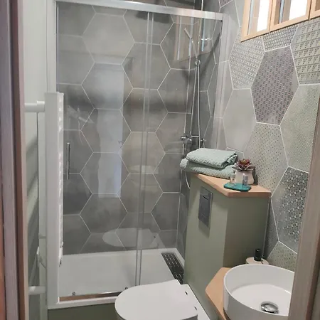 Superbe T2 Neuf Dans Maison De Maitre Hyper Centre Apartman *